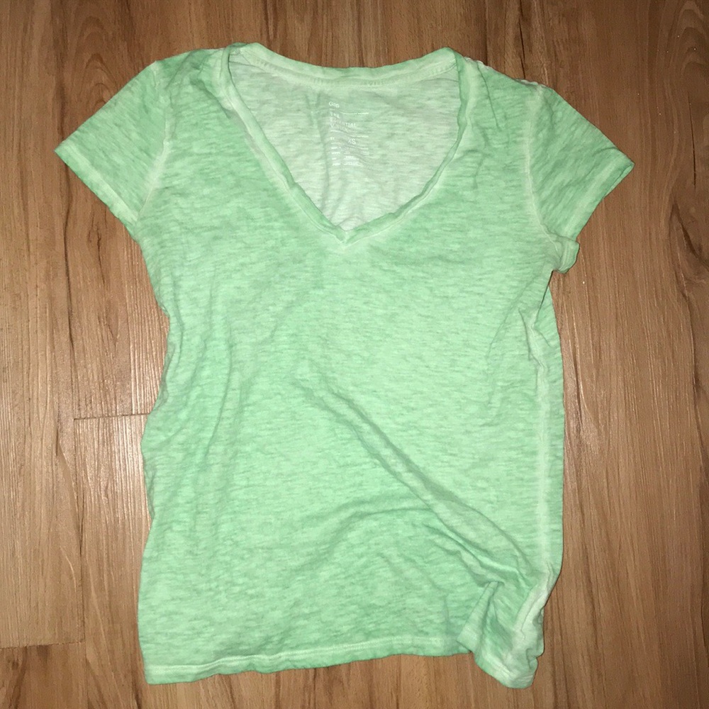 Green Gap Tee 🍀